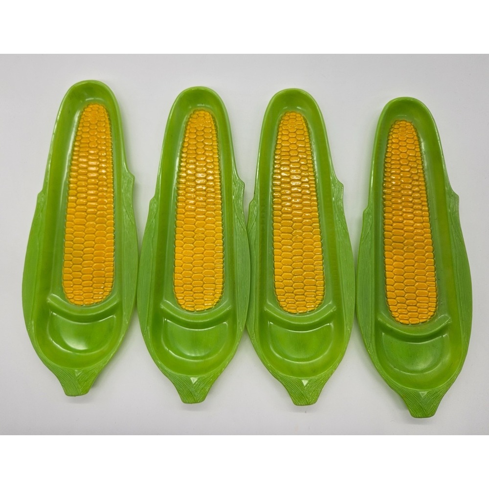Vintage Style Plastic Corn on the Cob Dishes Green Husk Yellow Kernel Set of 4